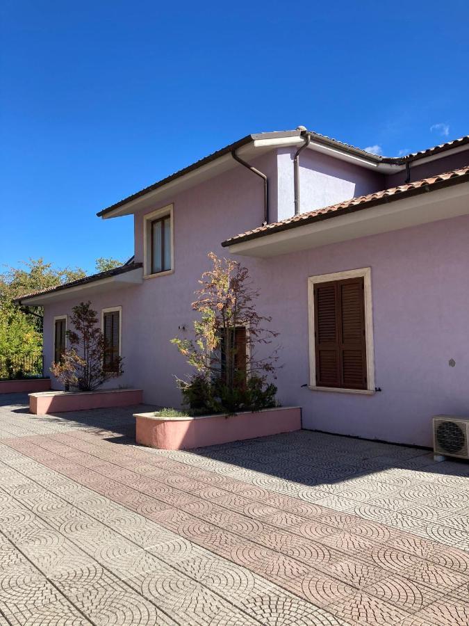 Residence Le Ginestre Avezzano Exteriör bild